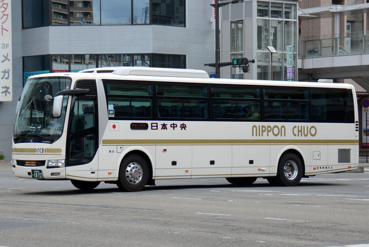 日本中央バス 高速路線車 ざっしーのただ載せてゆくだけ