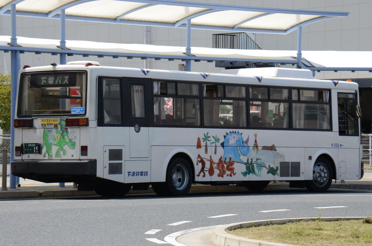 下津井電鉄 中型車 : ざっしーのただ載せてゆくだけ