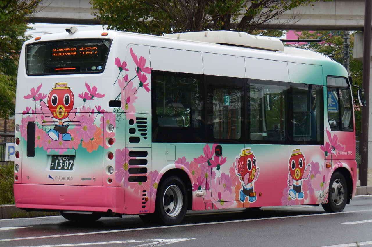 千曲バス 小型車 ざっしーのただ載せてゆくだけ