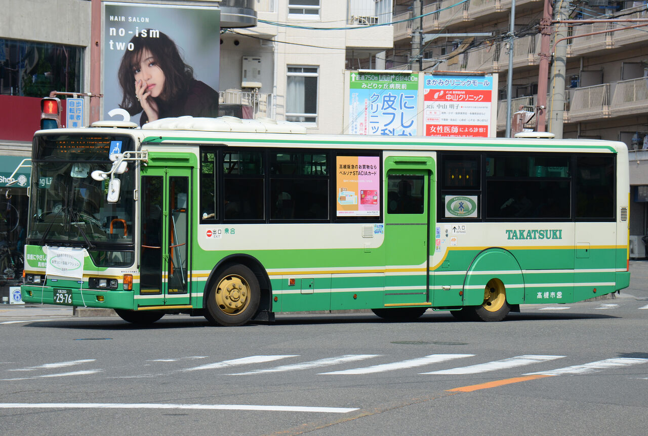CA2010A 高槻市バス、芝生大型 CA2010A 高槻市バス、芝生大型 CA2010A 高槻市バス、芝生大型