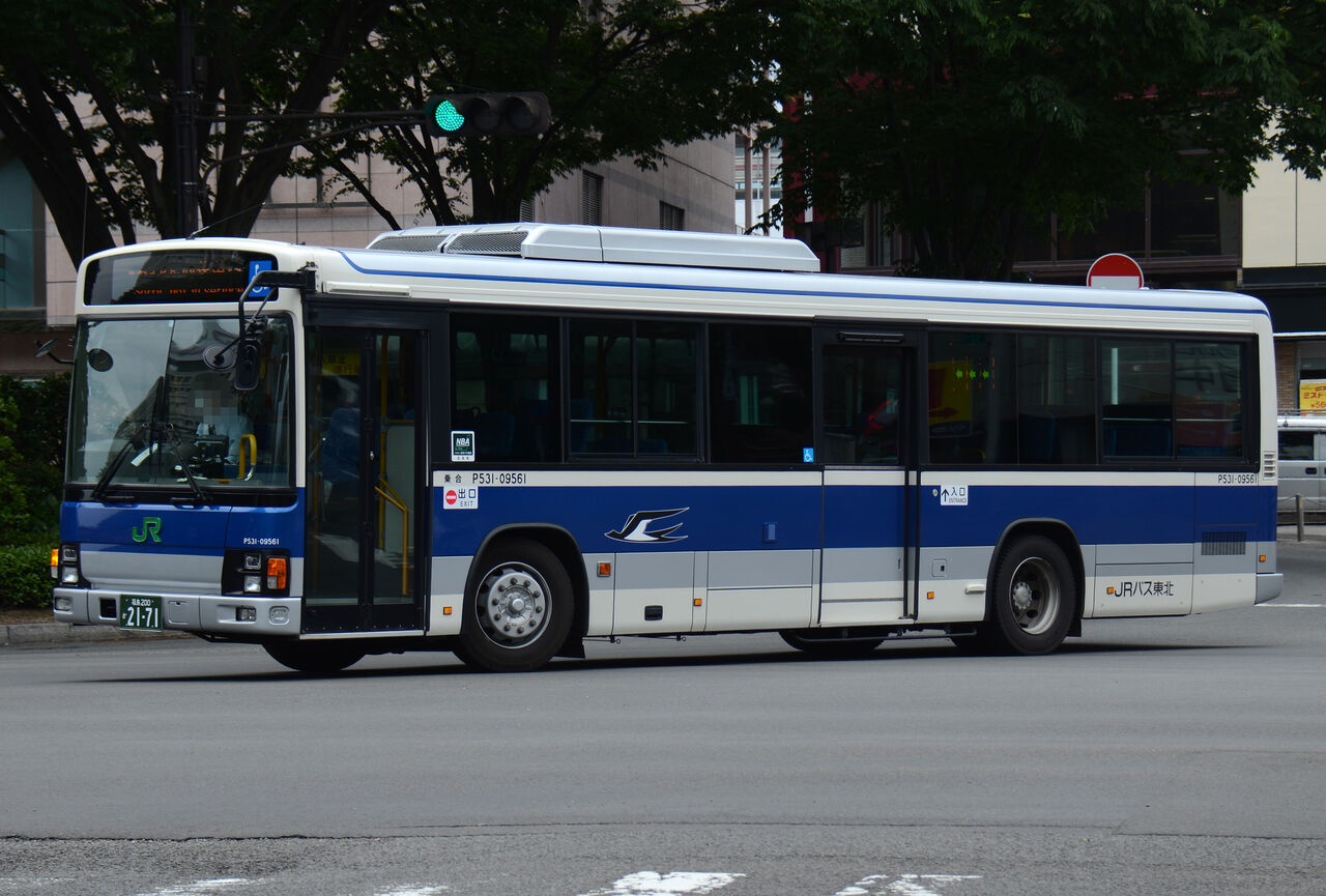 JRバス東北　日産3軸車 貸切運用車 JRバス東北 日産3軸車 貸切運用車 JRバス東北 日産3軸
