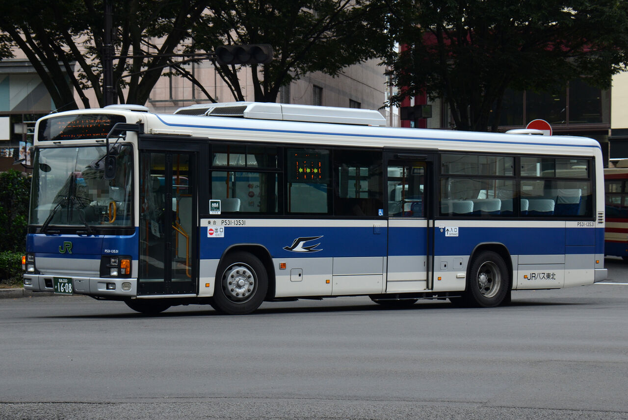 Jrバス東北 大型車 ざっしーのただ載せてゆくだけ