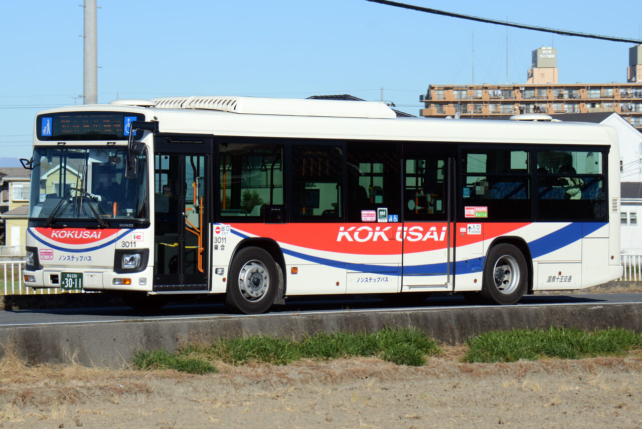 国際十王交通 大型車 : ざっしーのただ載せてゆくだけ