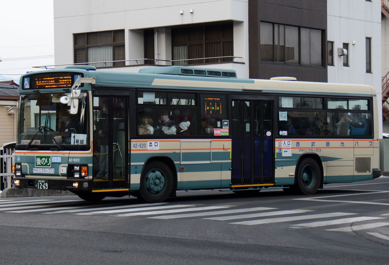 西武観光バス(秩父) 大型車③ : ざっしーのただ載せてゆくだけ