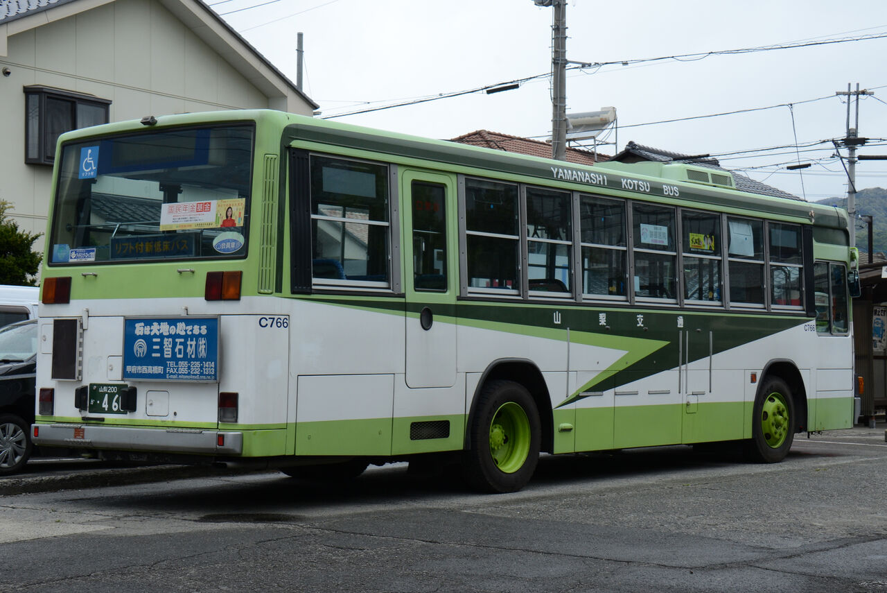 山梨交通 大型移籍車① : ざっしーのただ載せてゆくだけ
