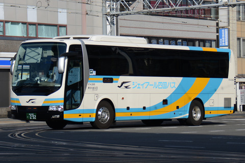 JR四国バス 高速路線車② : ざっしーのただ載せてゆくだけ