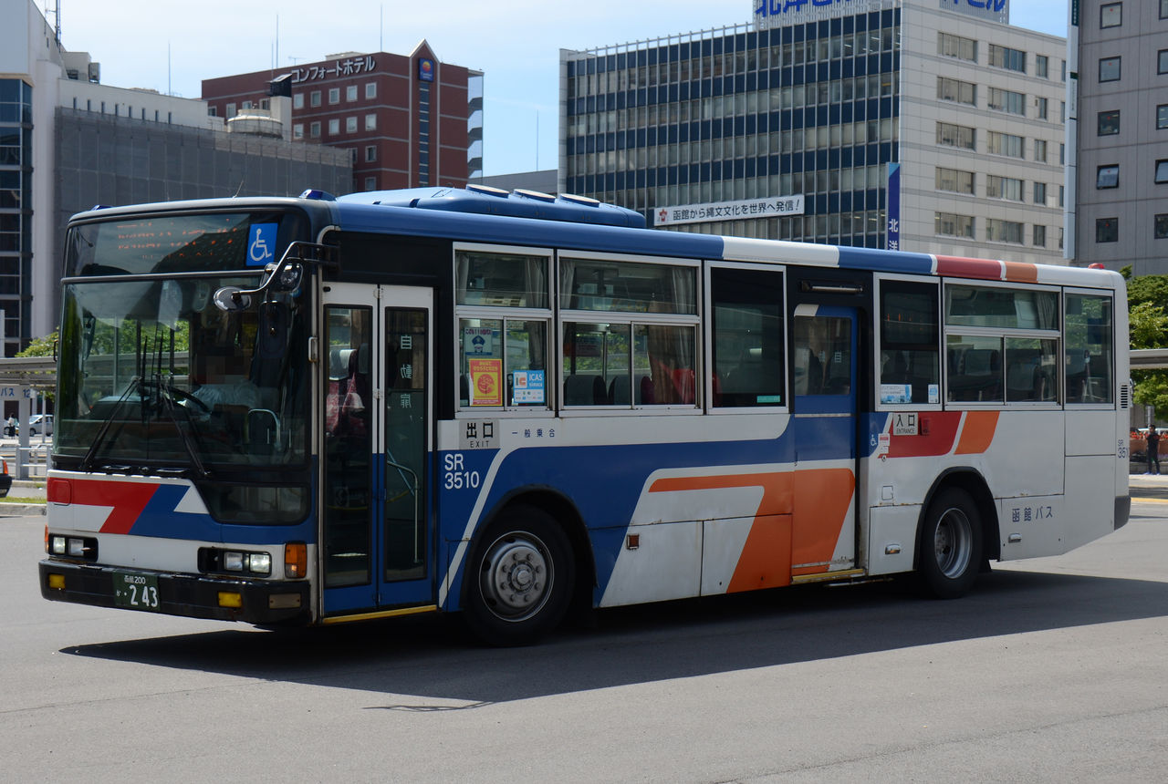 函館バス 長距離路線車 ざっしーのただ載せてゆくだけ