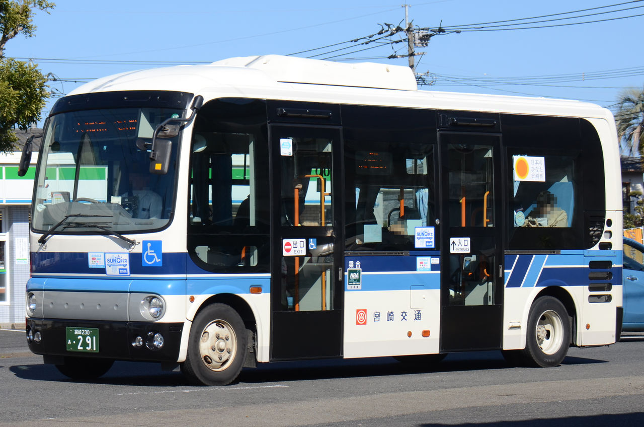 宮崎交通 小型車 : ざっしーのただ載せてゆくだけ