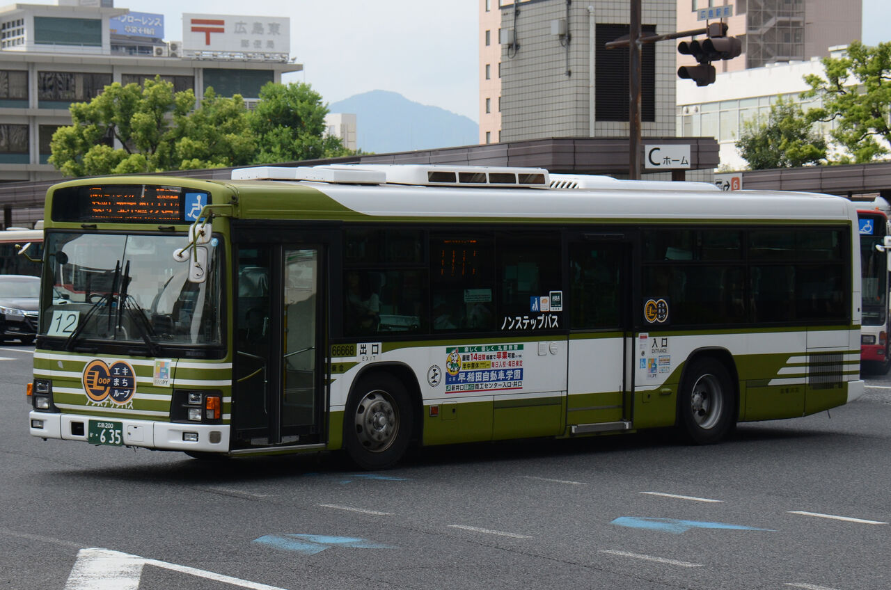 広島電鉄 大型車 ざっしーのただ載せてゆくだけ