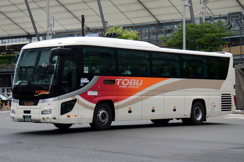 東武バスセントラル 足立200か4487 : ざっしーのただ載せてゆくだけ