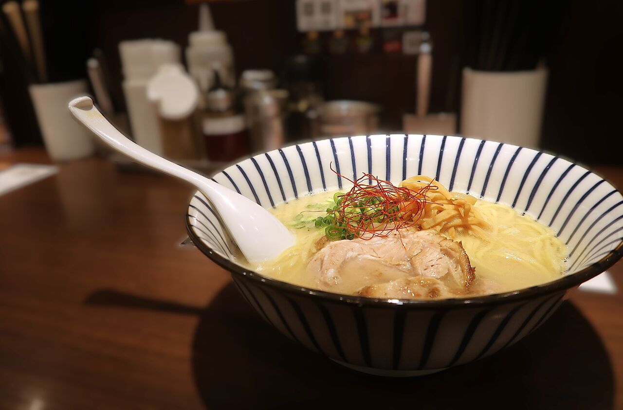 らーめん専門店 小川 昭島店＠昭島市<限定・鶏そば> : ZATSUの