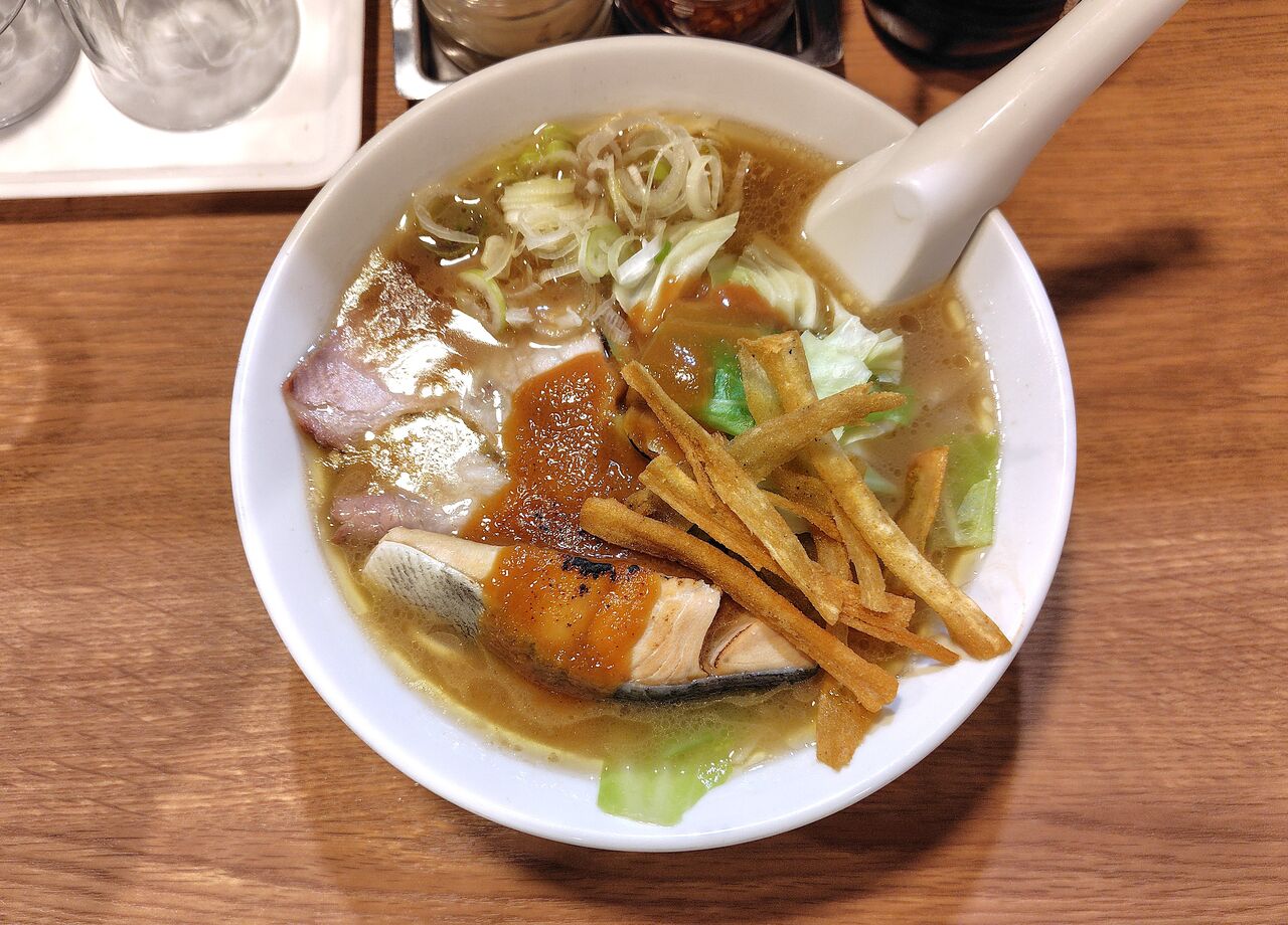 本日削除ラーメン屋　まとめ売り らーめん ぱったぱた@立川市【042 TOKYO RAMEN RALLY】<限定・秋鮭
