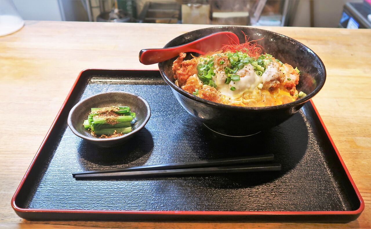 汁なし専門店 Mendesign メンデザイン 小平市 限定 チキンカツの卵とじ油そば Zatsuのラーメン Powered By ライブドアブログ