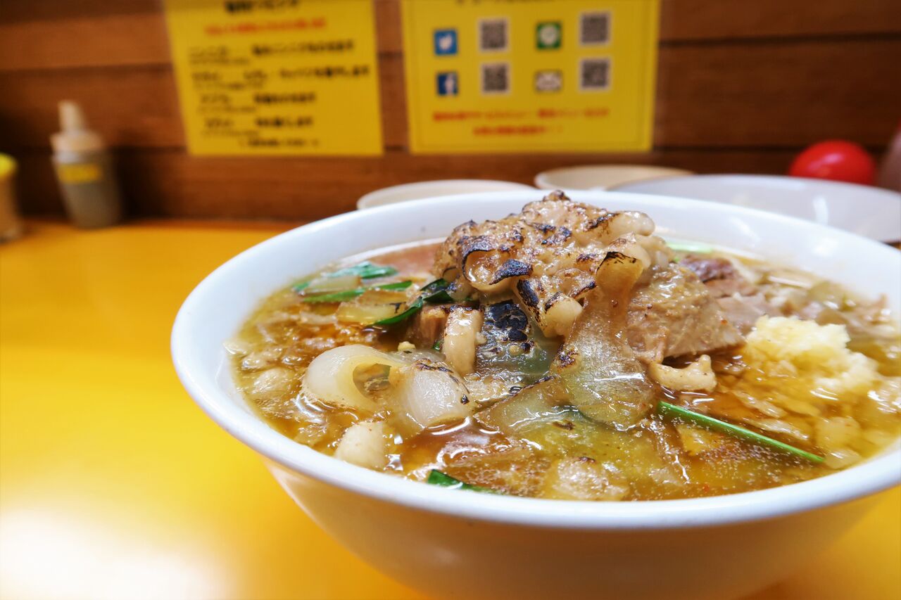 ラーメン エース＠八王子市<限定・スタミナラーメン+生たまご+ライス