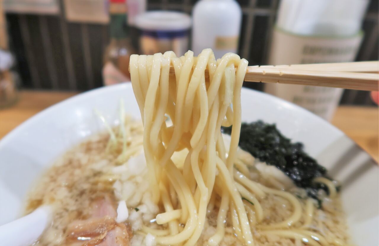 ラーメン Amazon.co.jp: 東洋水産 マルちゃん ミニ和歌山ラーメン 37g×12