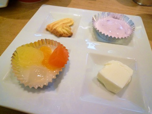 �ǥ�����