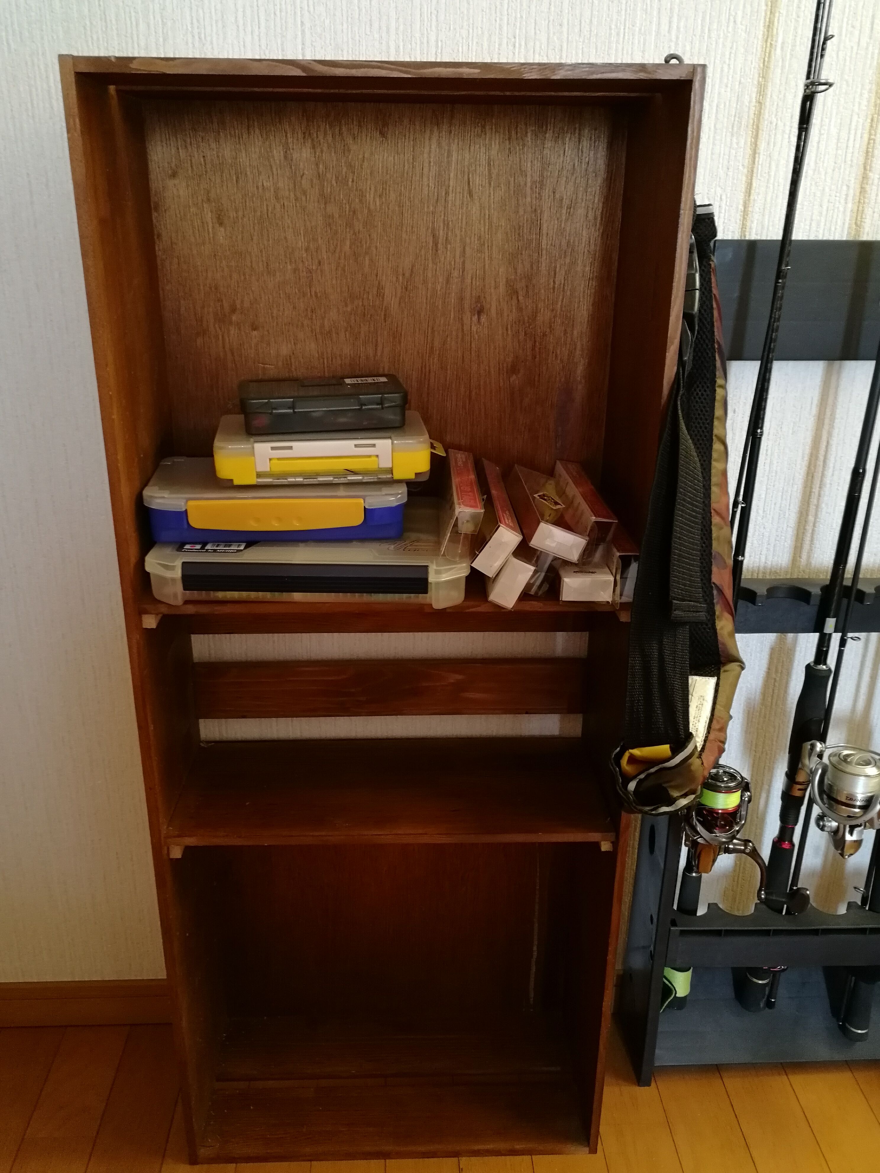 Diy作品6 釣り具用棚 廃材の魔術師 雑なdiy Diy作品6 釣り具用棚 廃材の魔術師 雑なdiy