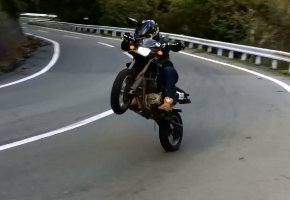Dトラッカー125を遊びつくす動画 Over Speed バイク動画紹介ブログ Dトラッカー125を遊びつくす動画 Over Speed バイク動画紹介ブログ