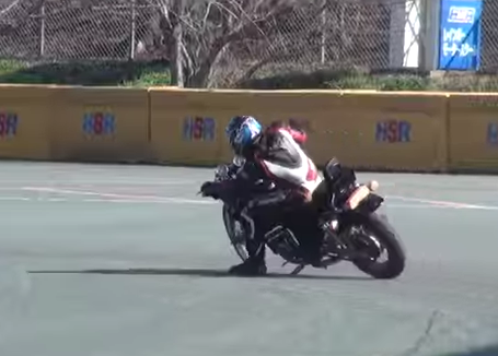 まさかのアメリカン エリミネーター250でレース参戦動画 Over Speed バイク動画紹介ブログ まさかのアメリカン エリミネーター250でレース参戦動画 Over Speed バイク動画紹介ブログ