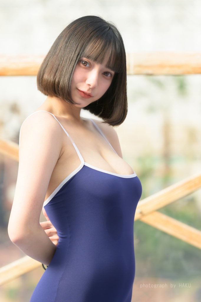 エチ画像 美少女ハーフjkさん スク水を着て谷間を見せつけてしまう Zチャンネル Vip 2ちゃんねるまとめブログ