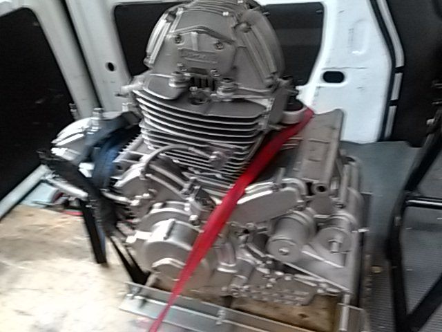 ロッカーラパイド リバースヘッドエンジン Tt1 14 団塊の世代とducati