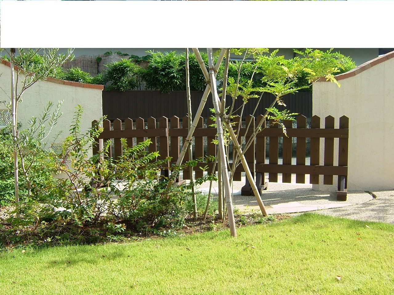 人気のガーデンフェンス 製作続きます 庭雑貨ドットコム オーナーブログ