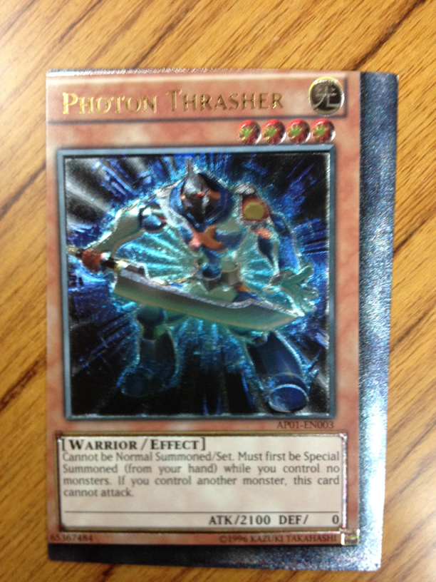 遊戯王 質問なんだけど この聖なる魔術師の淵って印刷ミスかな 遊獄の時計塔 遊戯王 質問なんだけど この聖なる魔術師の淵って印刷ミスかな 遊獄の時計塔