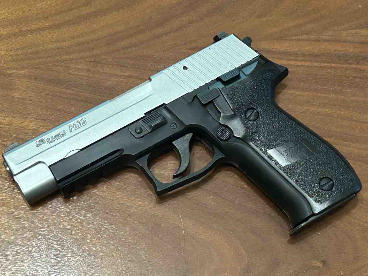 東京マルイ　p226レイル SIG P226 レイル ガスブローバック | ガスハンドガン本体,SIG