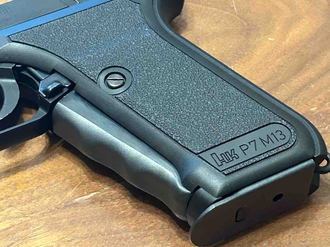 MGC H&K P7M13 : 気ままにエアガンレビュー