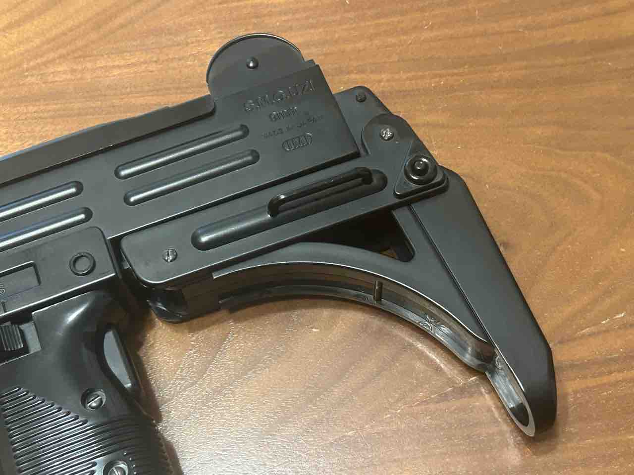 東京マルイ SMG UZI （ポンプアクション） : 気ままにエアガンレビュー