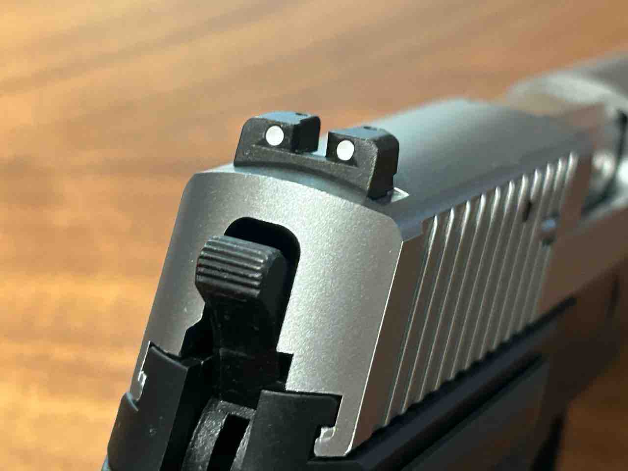 東京マルイ シグP226レイル : 気ままにエアガンレビュー