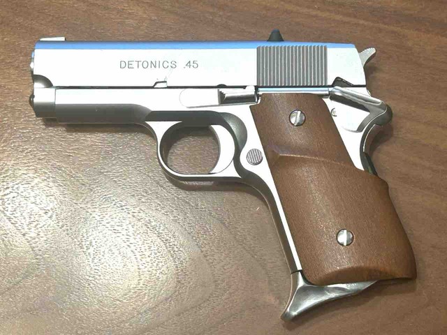 東京マルイ 千束の銃 純正グリップ デトニクス ガバメント 1911 コンパクト 412df081-s.jpg