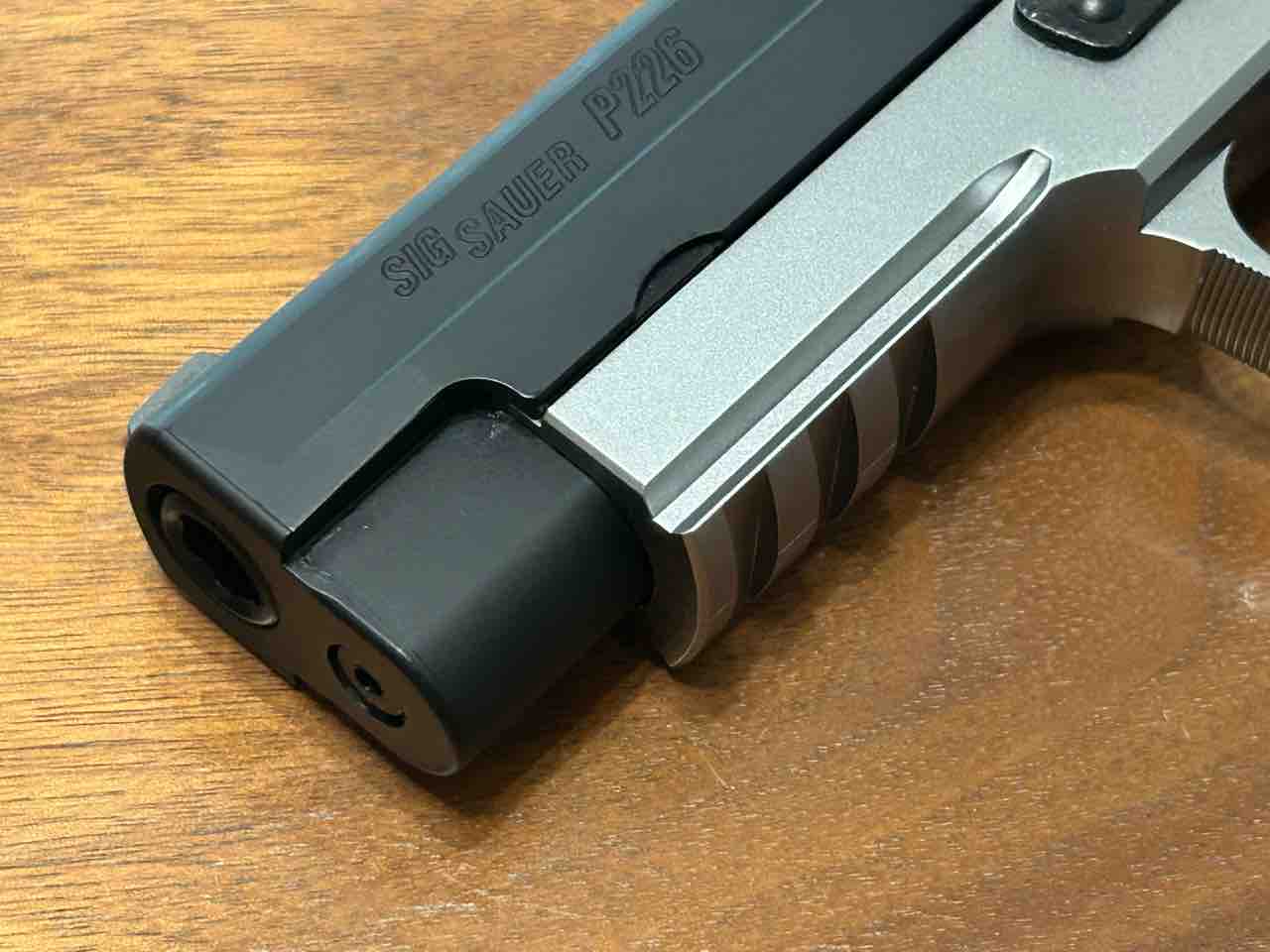 東京マルイ シグP226 E2 : 気ままにエアガンレビュー