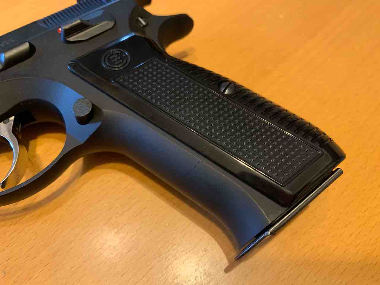 KSC Cz75 ファーストバージョン ヘヴィウェイト : 気ままにエアガン