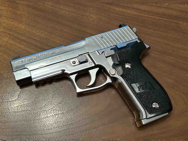 東京マルイ シグP226レイル クロームステンレス : 気ままにエアガン