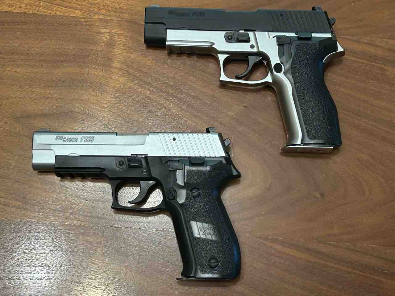 かなり美品 東京マルイ シグ P226 RAIL E2 カスタム シグ レイル 東京マルイ] シグ ザウエル P226 レイル サイト&内部カスタム (中古)の