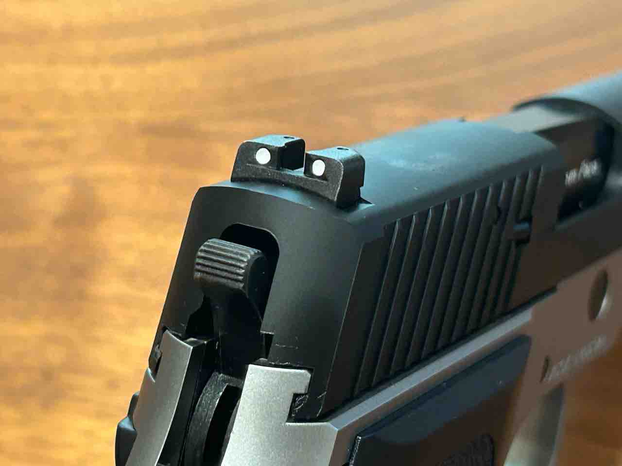 東京マルイ シグP226 E2 : 気ままにエアガンレビュー