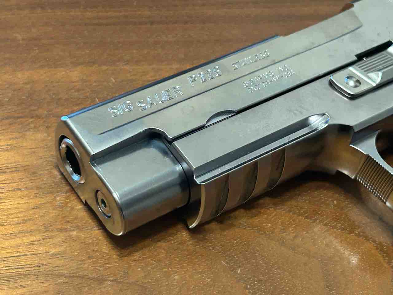 東京マルイ シグP226レイル クロームステンレス : 気ままにエアガン