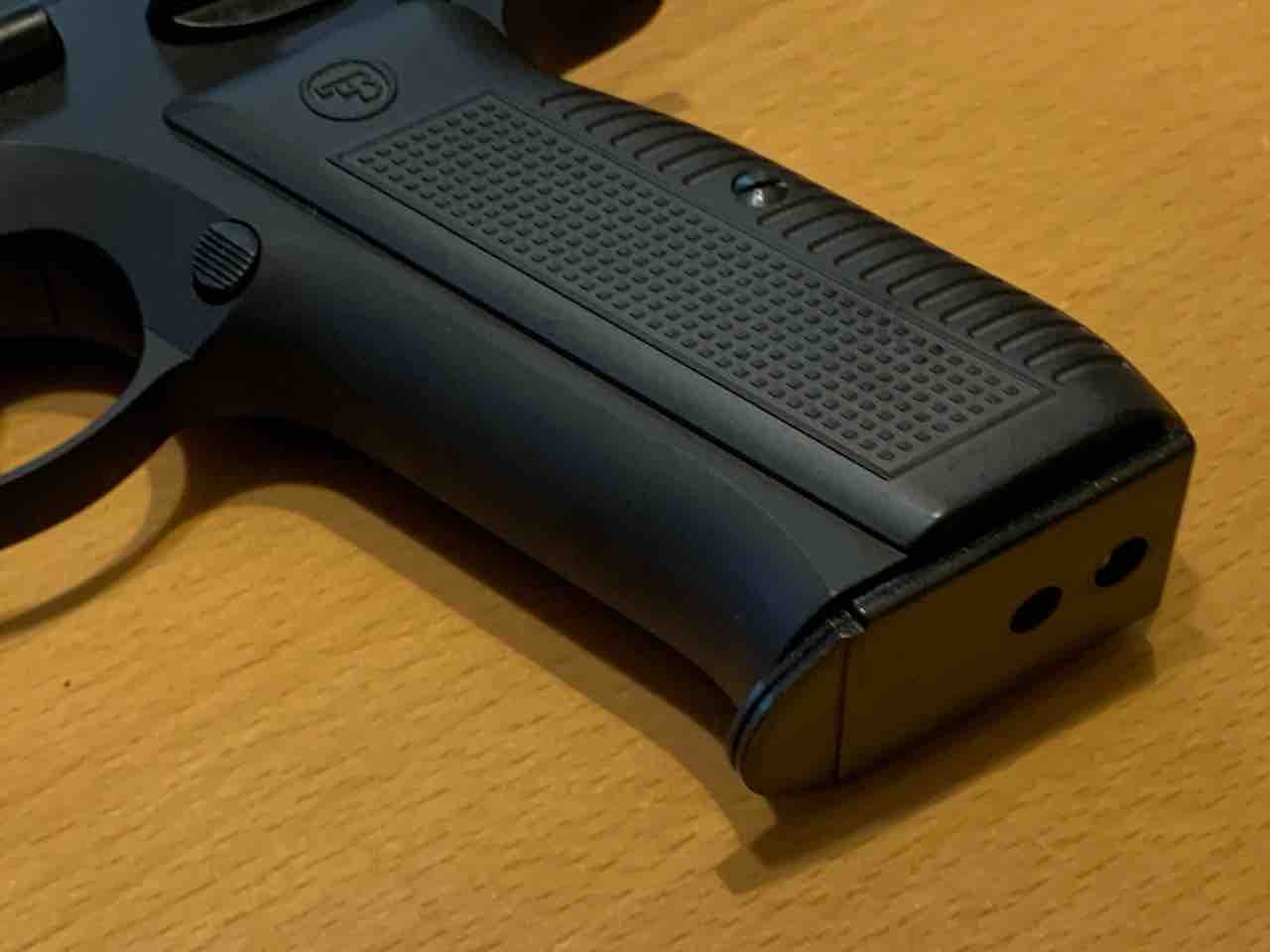 マルシン工業 Cz75 ブラックヘビーウエイト : 気ままにエアガンレビュー