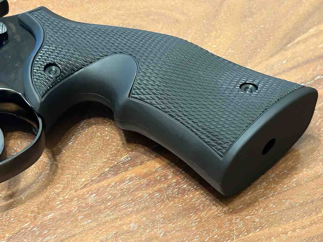 マルシン製 M586 デイビスタイプ モデルガン Amazon.co.jp: マルシン S&W M586 4インチ HW デイビス タイプ