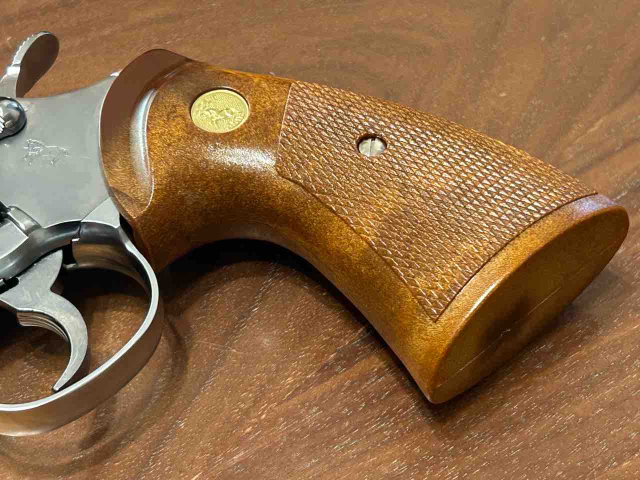 タナカワークス コルトパイソン357マグナム 6インチ ステンレス