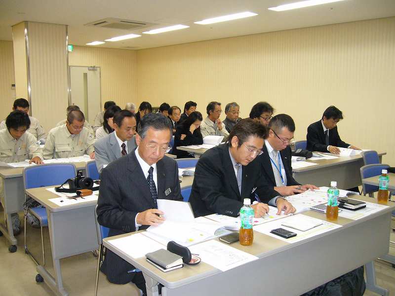お客様の経営計画発表会 儲かり続ける会社を作ろう