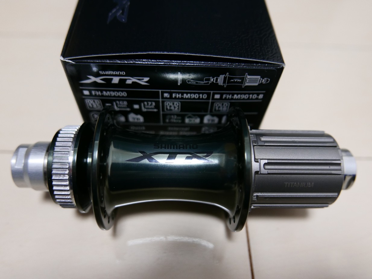 XTR 9速フリーハブFH−M960リムブレーキ用36H(未使用 ) XTR 9速