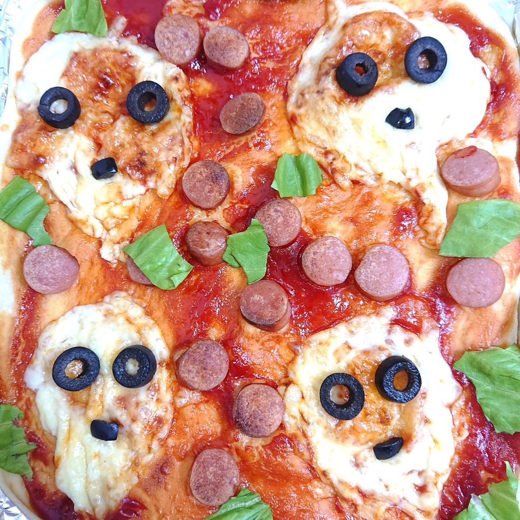 怖いハロウィンピザ 作りおき おなかがぺこりん 怖いハロウィンピザ 作りおき おなかがぺこりん