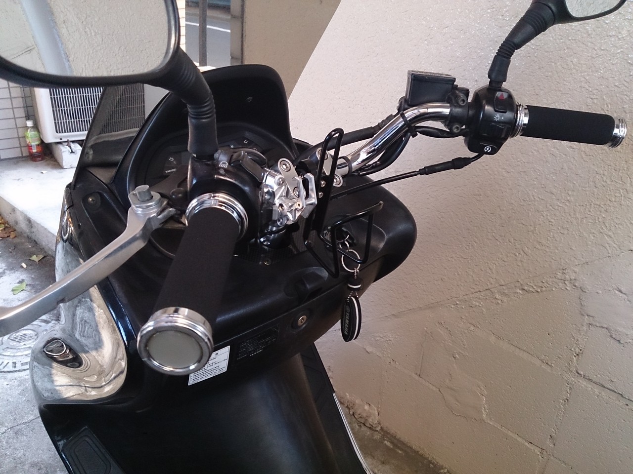 マジェ　125  ハンドル　ボス マジェ 125 ハンドル ボス マジェスティ125バーハン化 - Rokusuke Web