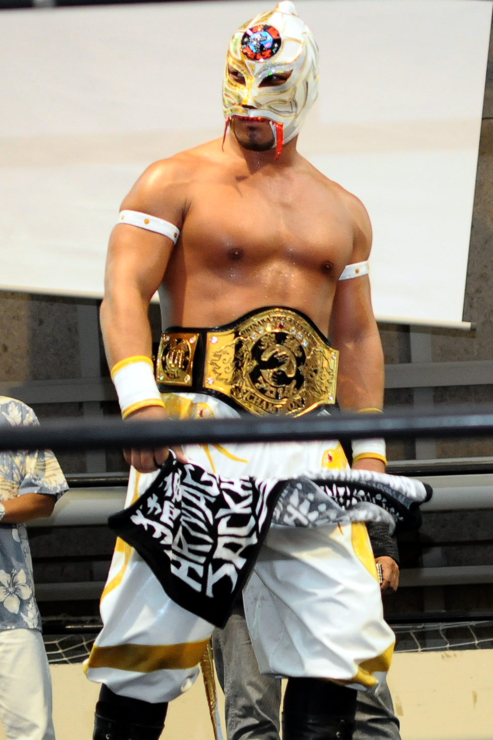 怪人・ハブ男 沖縄プロレス6周年大会 沖縄プロレス選手権vs 怪人・ハブ男 沖縄プロレス6周年大会 沖縄プロレス選手権vs