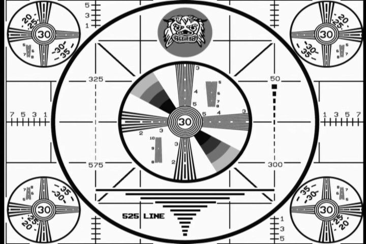 素朴な疑問 テレビの放送終了後に流れるあの色のパターンって ちょっと怖い 0から楽しむパソコン講座のブログ