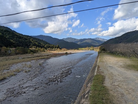 PXL_20251123_041033989