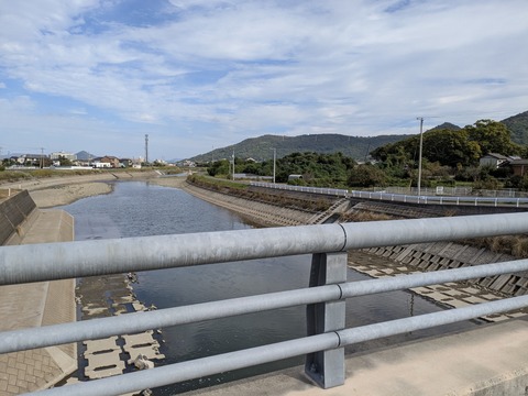 PXL_20251111_024654305