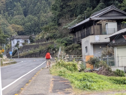 PXL_20251102_043110583